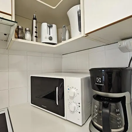 Huoneisto 46m2 - Location - Parking Space - Sauna - Self Check-in