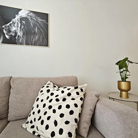 Апартаменты 46m2 - Location - Parking Space - Sauna - Self Check-in